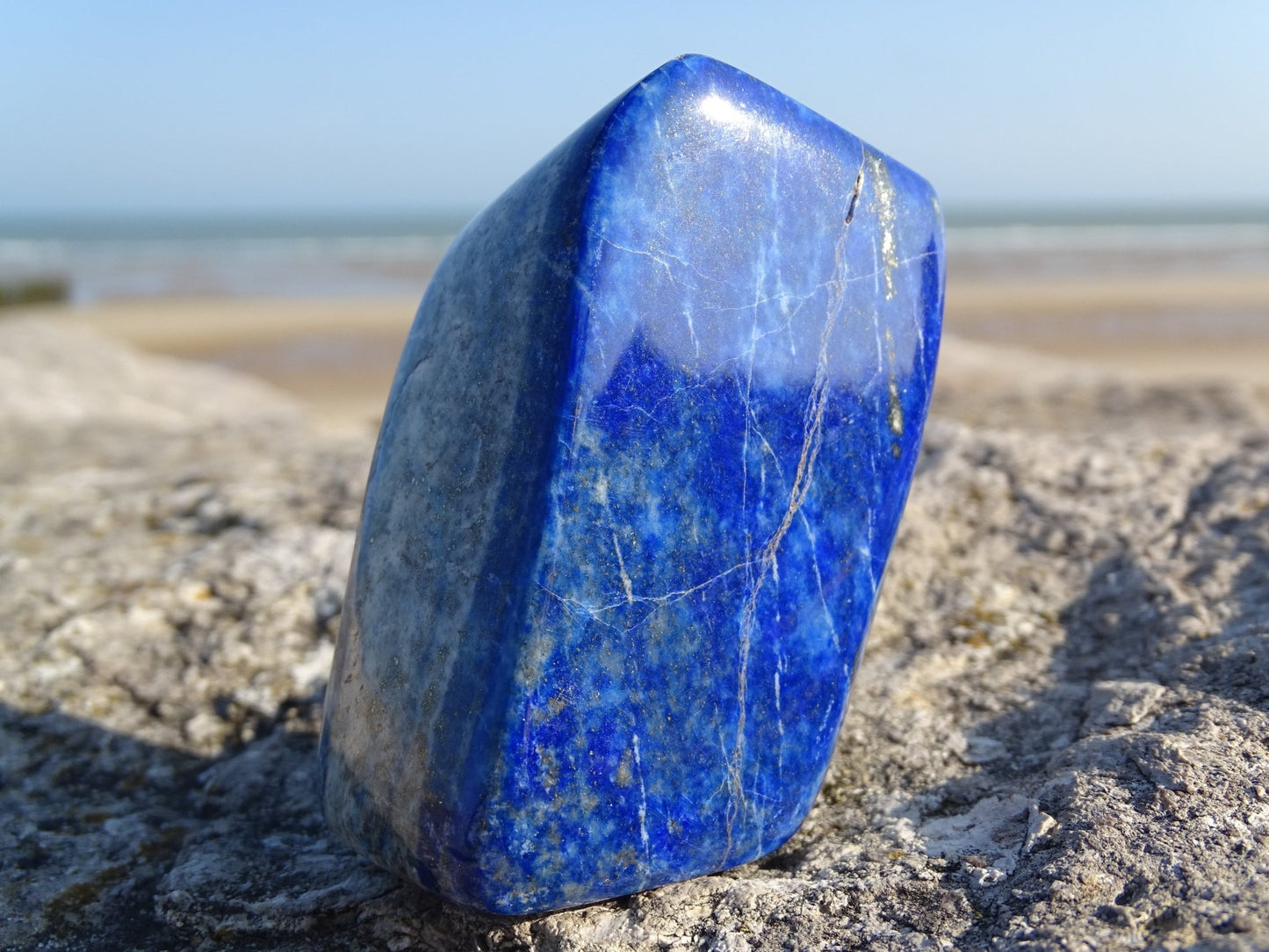 Lapis Lazuli Forme Libre - Pierres - Colibri Minéraux et Bien-être