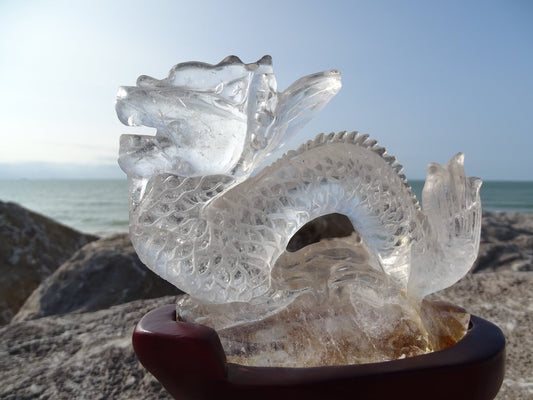 Sculpture Dragon Quartz Cristal de Roche - Cristaux - Colibri Minéraux et Bien-être