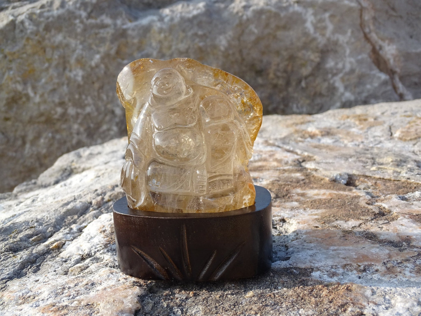Sculpture Bouddha Quartz Cristal de Roche - Cristaux - Colibri Minéraux et Bien-être