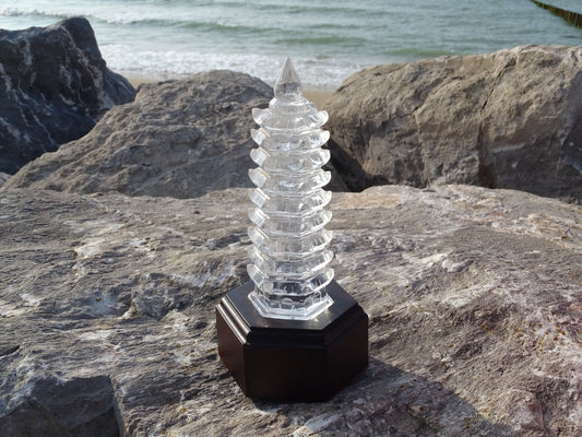 Sculpture Pagode Quartz Cristal de Roche - Cristaux - Colibri Minéraux et Bien-être