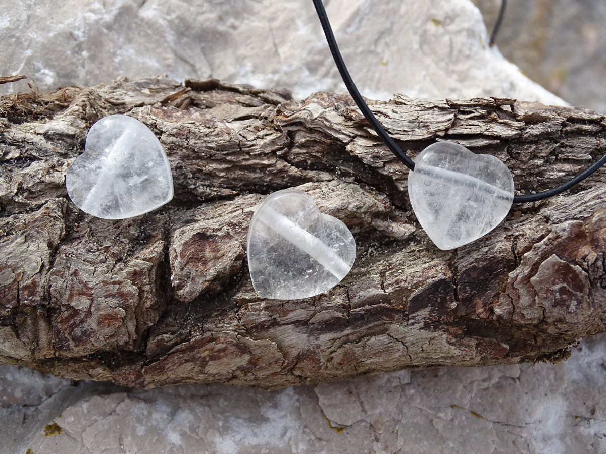 Pendentif Quartz Cristal de Roche Coeur