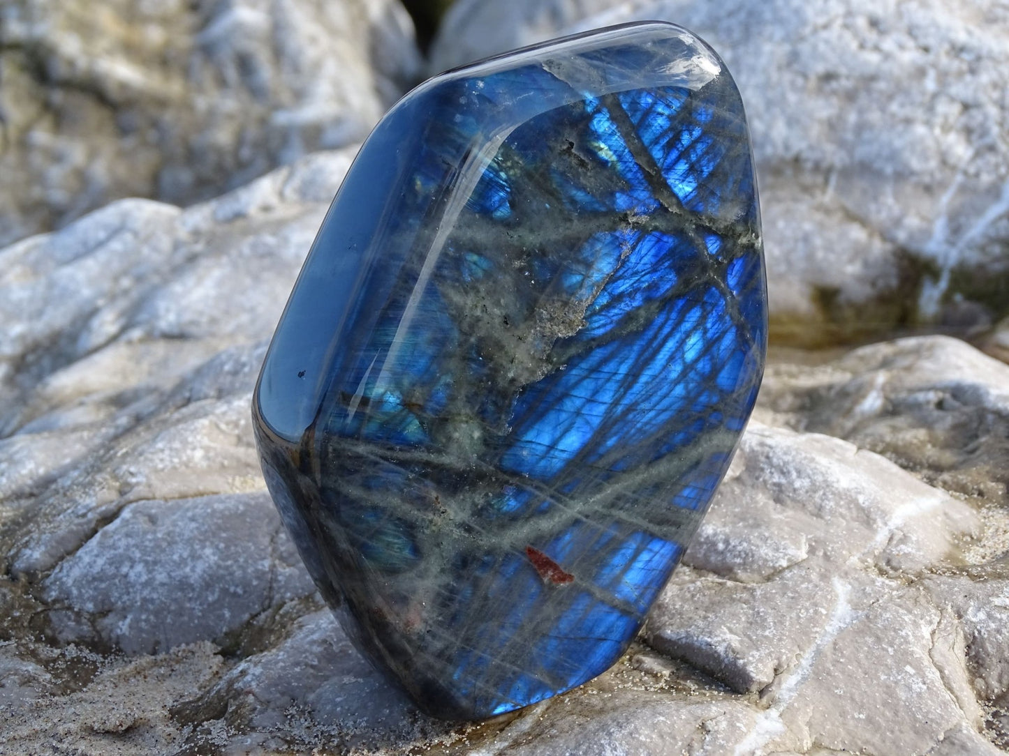 Labradorite Forme Libre - Pierres - Colibri Minéraux et Bien-être