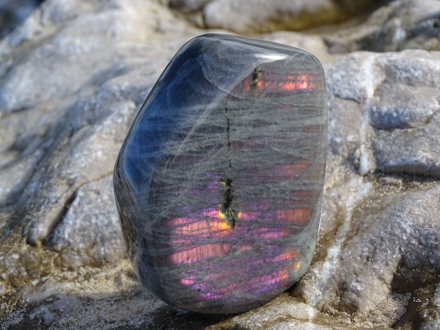 Labradorite Forme Libre - Pierres - Colibri Minéraux et Bien-être