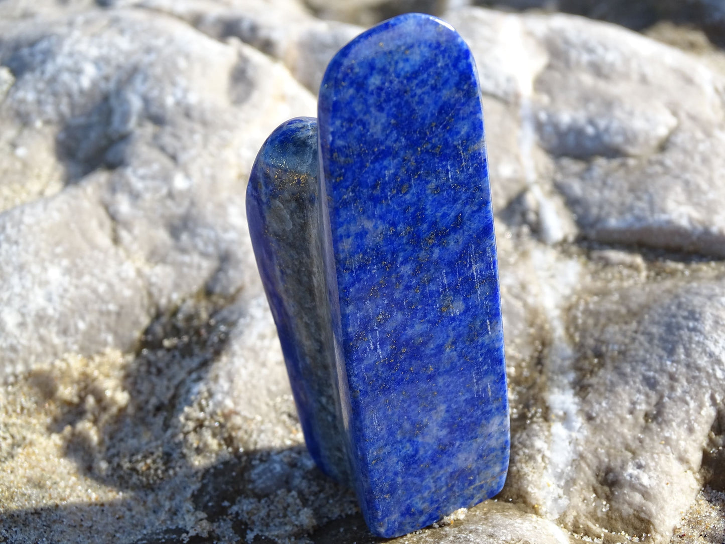 Lapis Lazuli Forme Libre - Pierres - Colibri Minéraux et Bien-être