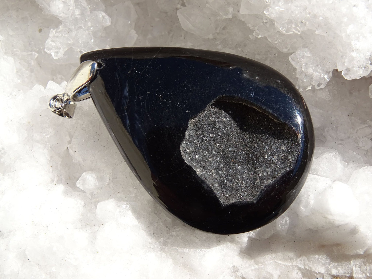 Pendentif Agate Noire - Pendentifs - Colibri Minéraux et Bien-être