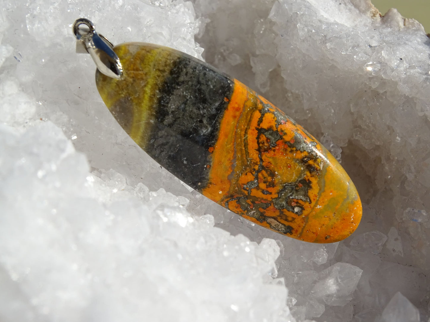 Pendentif Jaspe Bumblebee - Pendentifs - Colibri Minéraux et Bien-être