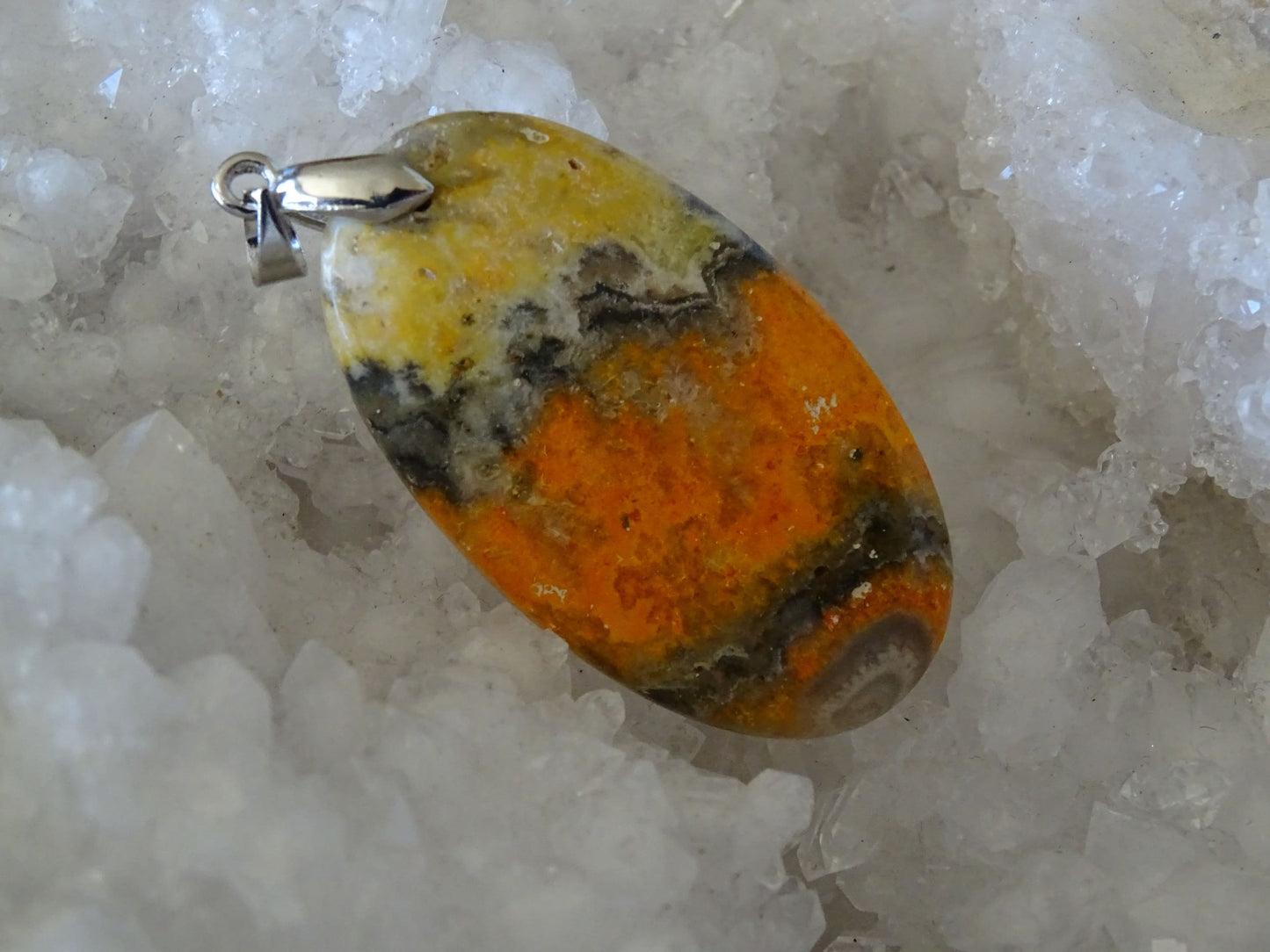 Pendentif Jaspe Bumblebee - Pendentifs - Colibri Minéraux et Bien-être