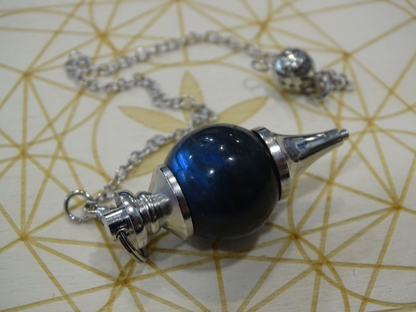 Pendule Labradorite Séphoroton - Pierres - Colibri Minéraux et Bien-être