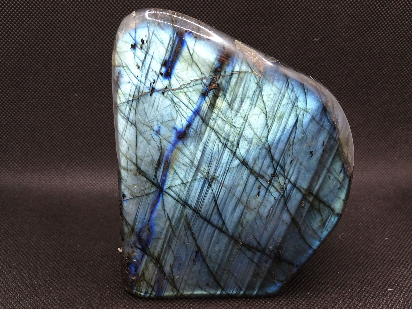 Labradorite Forme Libre - Pierres - Colibri Minéraux et Bien-être