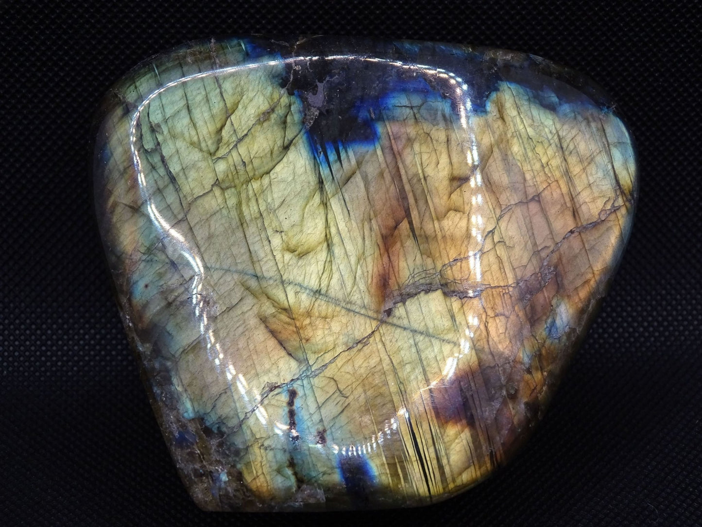 Labradorite Forme Libre - Pierres - Colibri Minéraux et Bien-être
