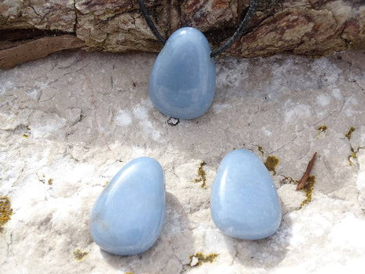 Pendentif Angélite - Pendentifs - Colibri Minéraux et Bien-être
