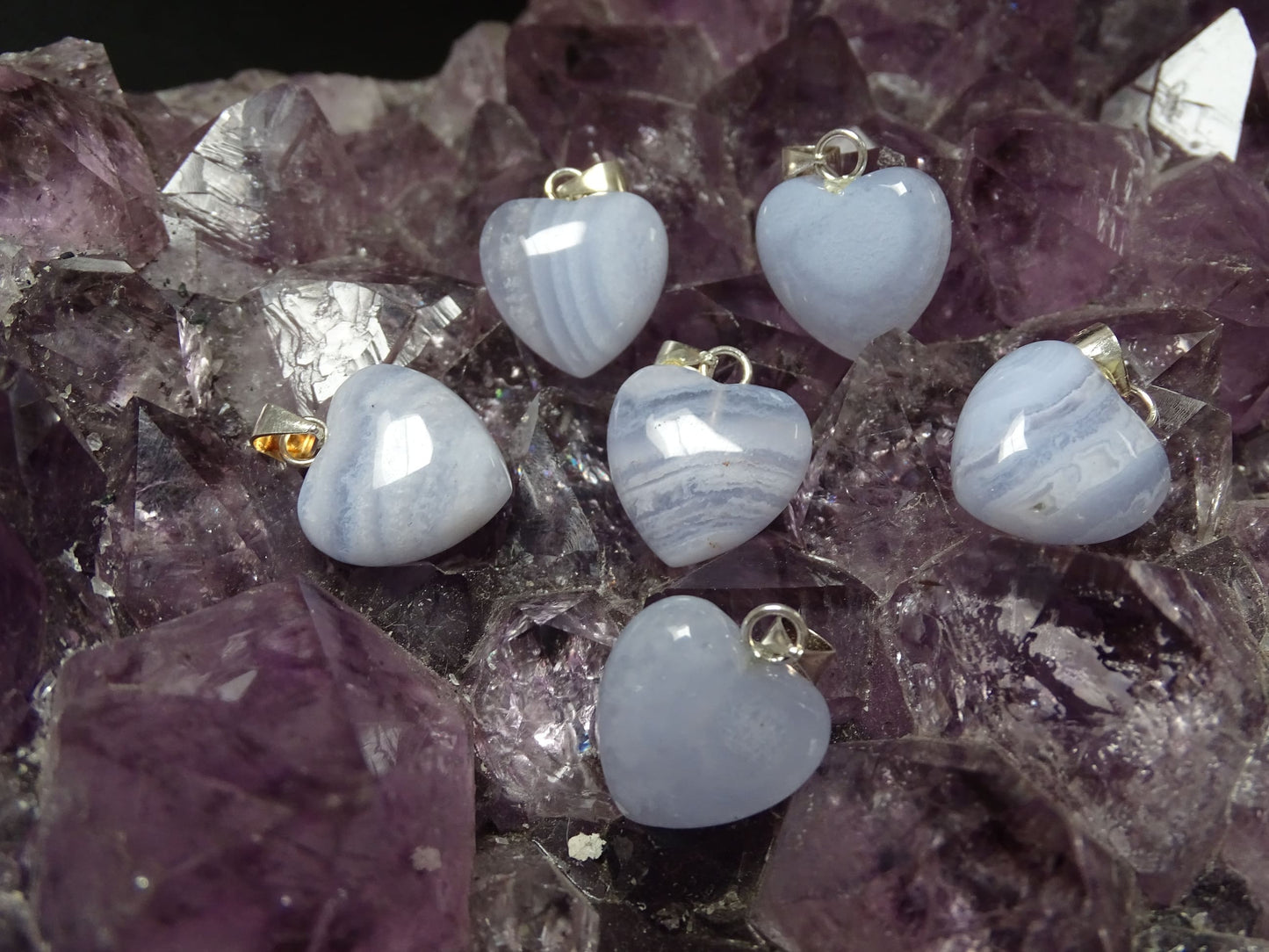 Pendentif Calcédoine Bleue Coeur - Pendentifs - Colibri Minéraux et Bien-être