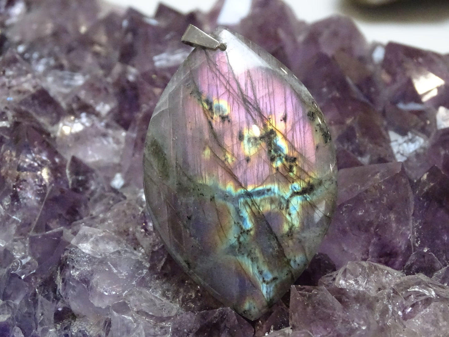 Pendentif Labradorite - Pendentifs - Colibri Minéraux et Bien-être