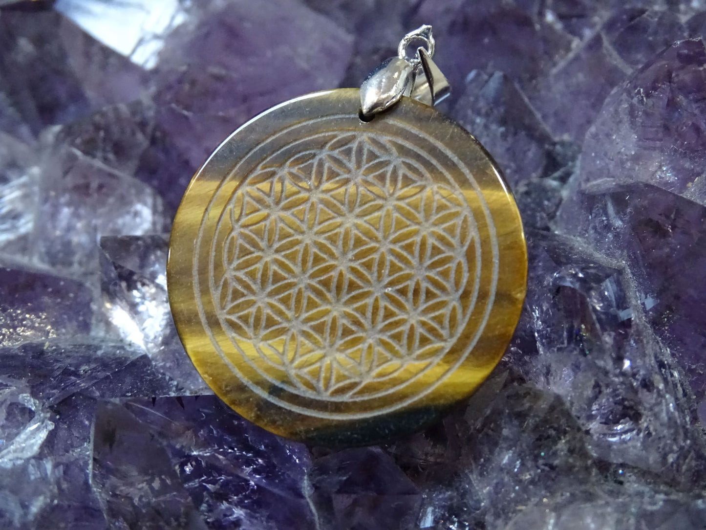 Pendentif Oeil de Tigre Fleur de Vie - Pendentifs - Colibri Minéraux et Bien-être