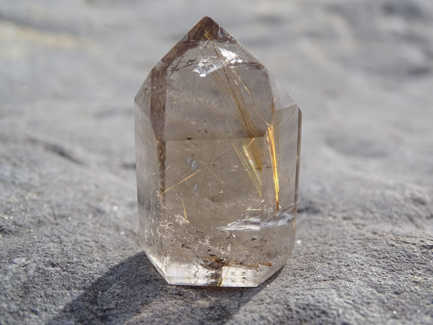 Quartz Rutile Forme Libre - Cristaux - Colibri Minéraux et Bien-être