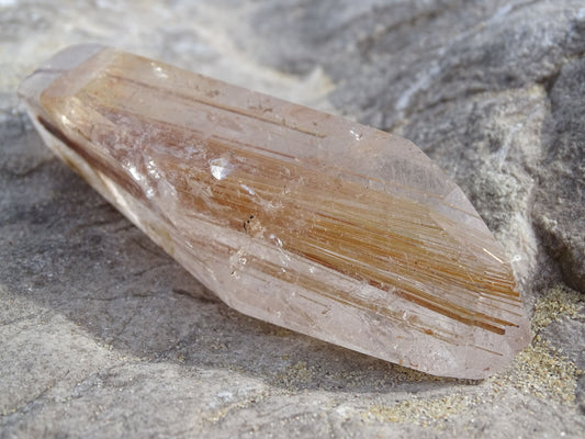 Quartz Rutile Forme Libre - Cristaux - Colibri Minéraux et Bien-être