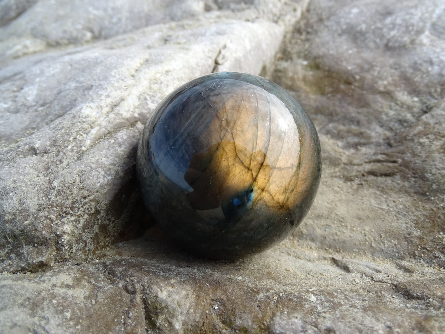 Sphère Labradorite - Pierres - Colibri Minéraux et Bien-être