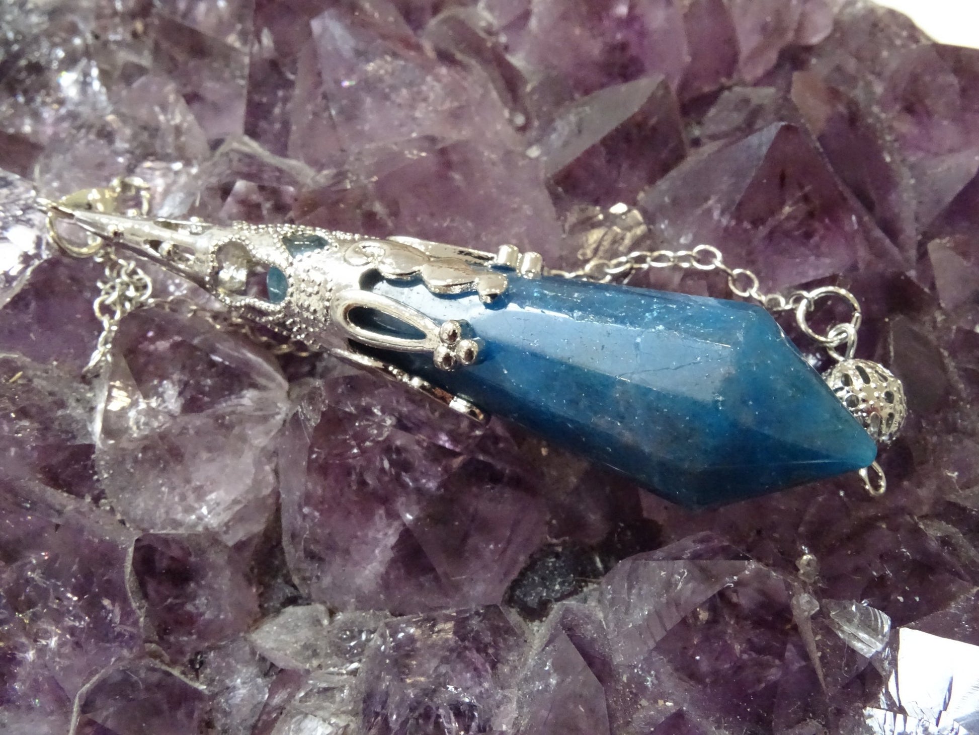 Pendule Apatite Bleue - Pierres - Colibri Minéraux et Bien-être