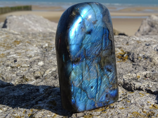 Labradorite Forme Libre - Pierres - Colibri Minéraux et Bien-être