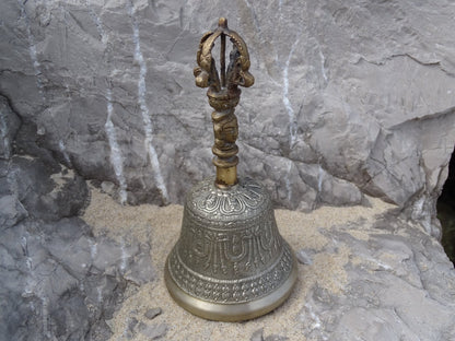 Cloche tibétaine (Ghanta) avec Vajra - Bol tibétain - Colibri Minéraux et Bien-être