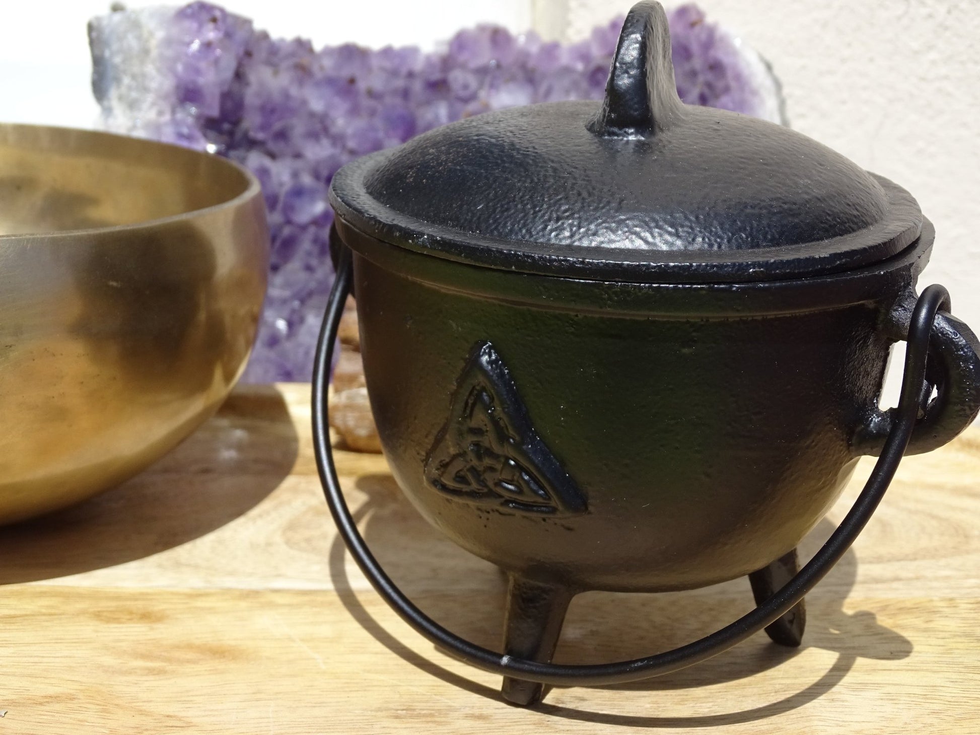 Encensoir Chaudron en Fonte Triquetra - Divers - Colibri Minéraux et Bien-être