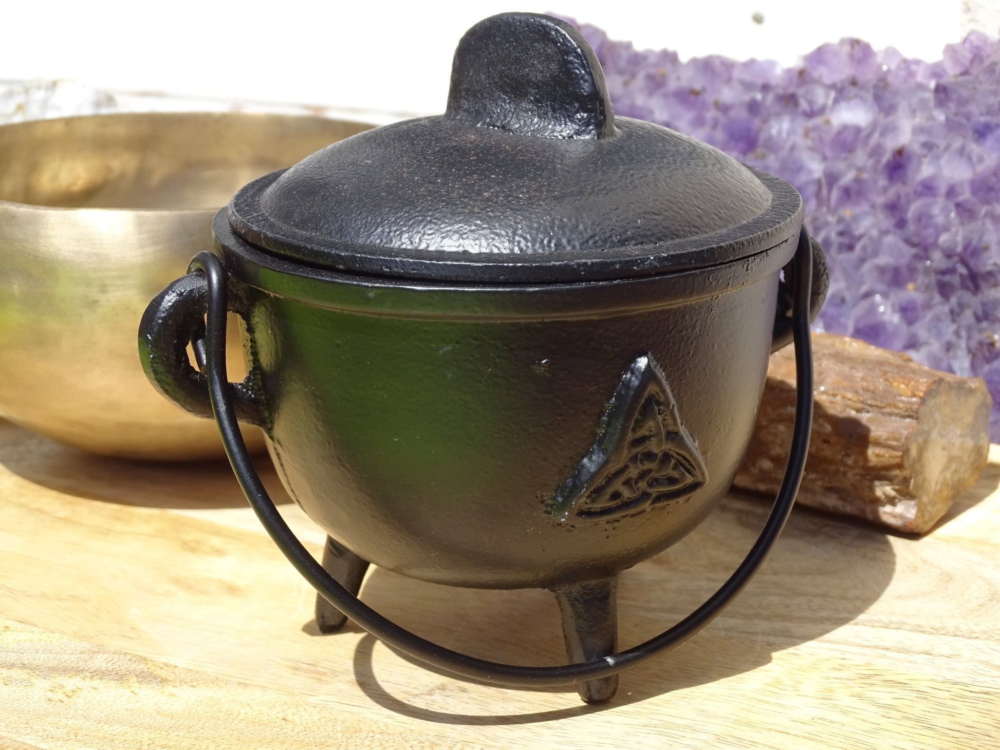 Encensoir Chaudron en Fonte Triquetra - Divers - Colibri Minéraux et Bien-être