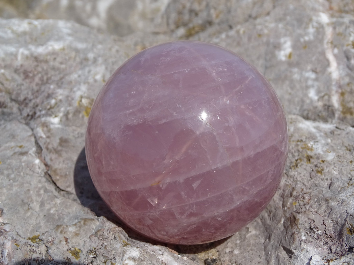 Quartz Rose Etoilé Sphère - Cristaux - Colibri Minéraux et Bien-être