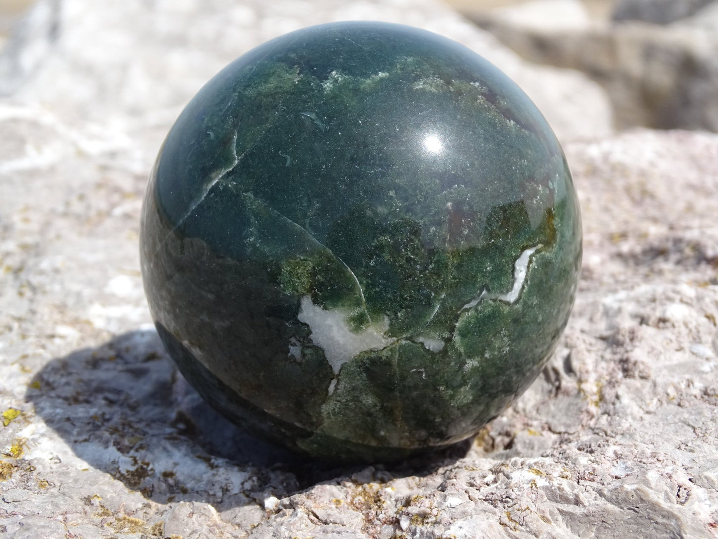 Agate Mousse Sphère - Pierres - Colibri Minéraux et Bien-être