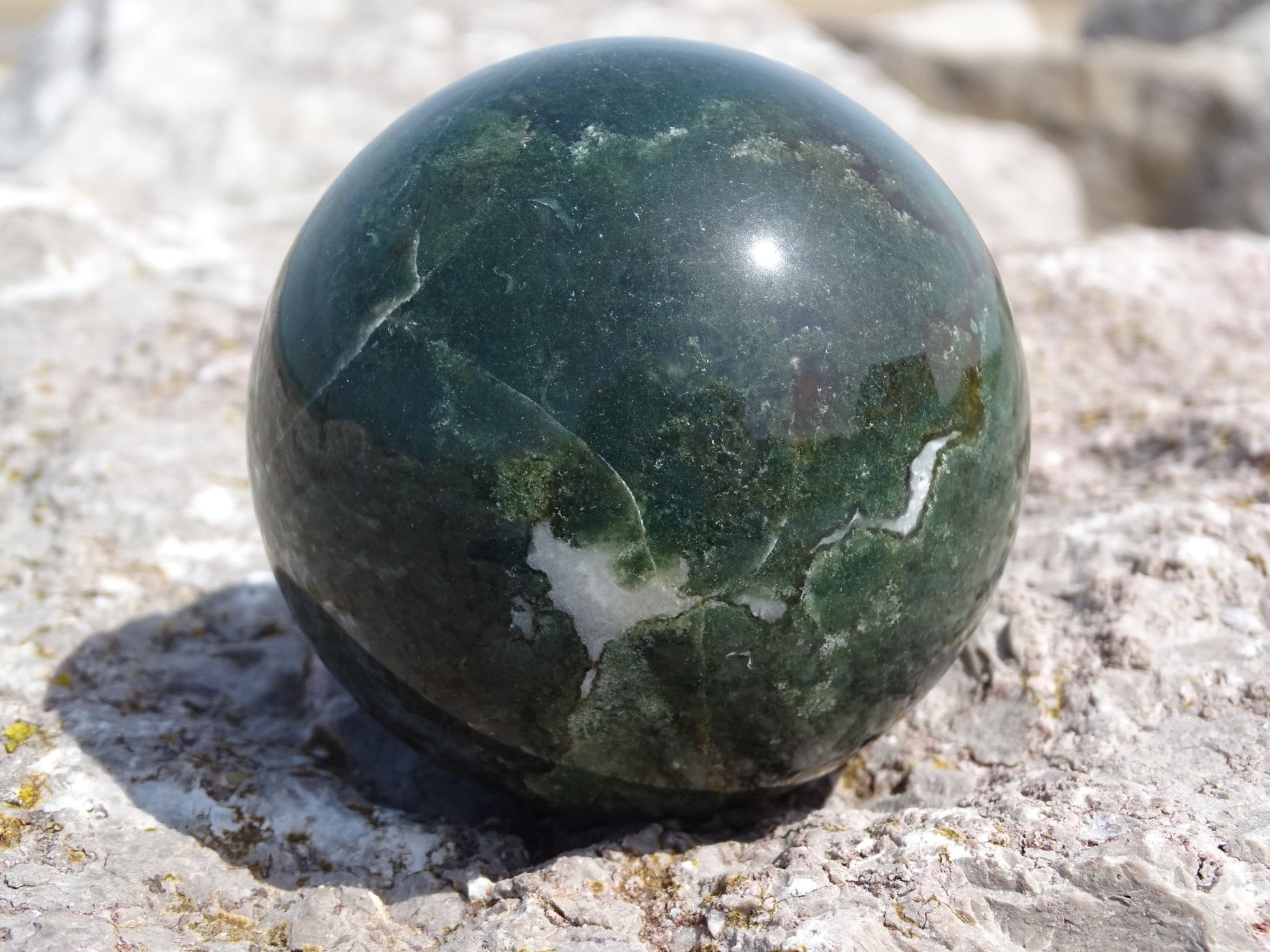 Agate Mousse Sphère - Pierres - Colibri Minéraux et Bien-être