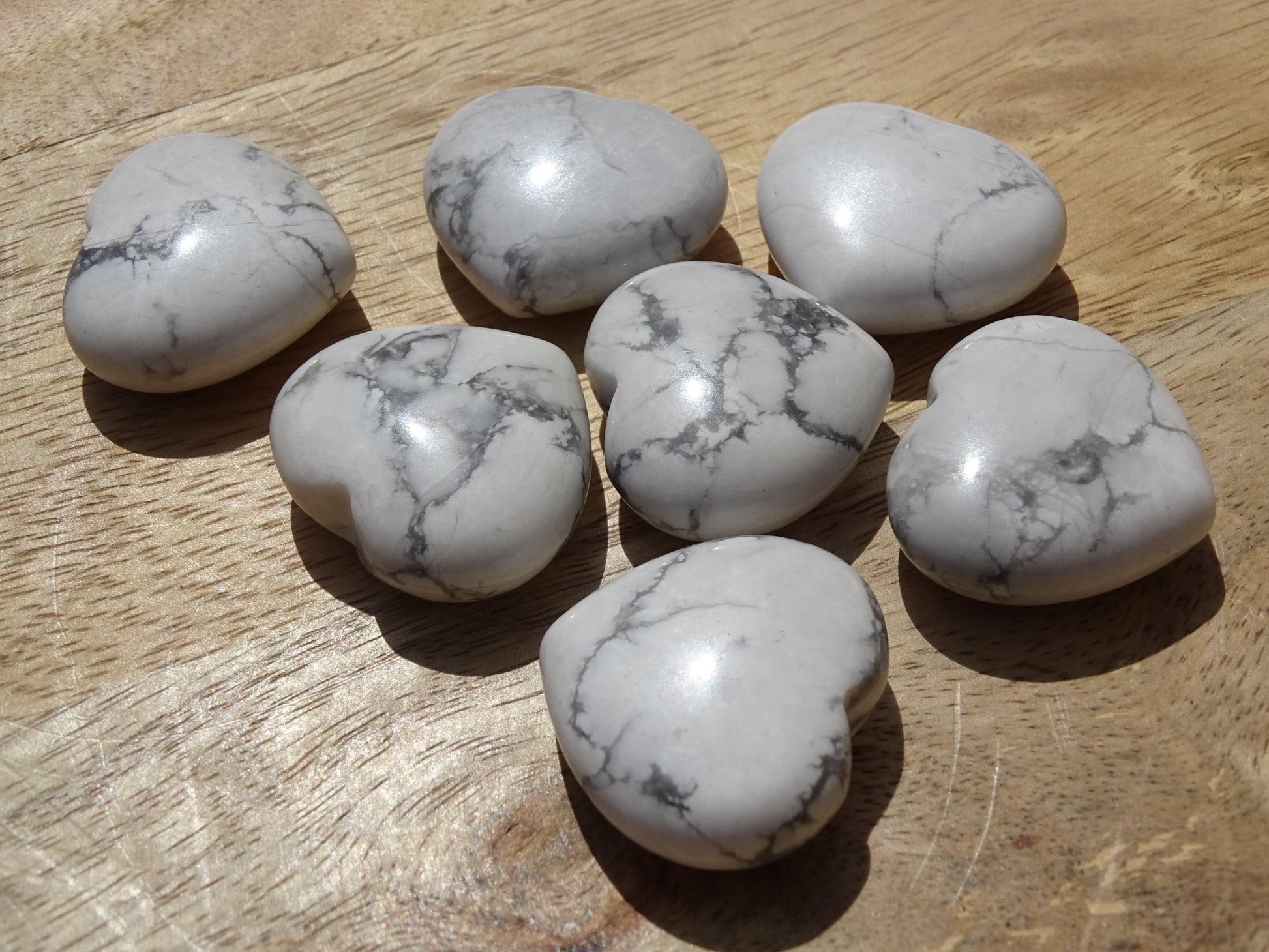 Howlite Coeur - Pierres - Colibri Minéraux et Bien-être