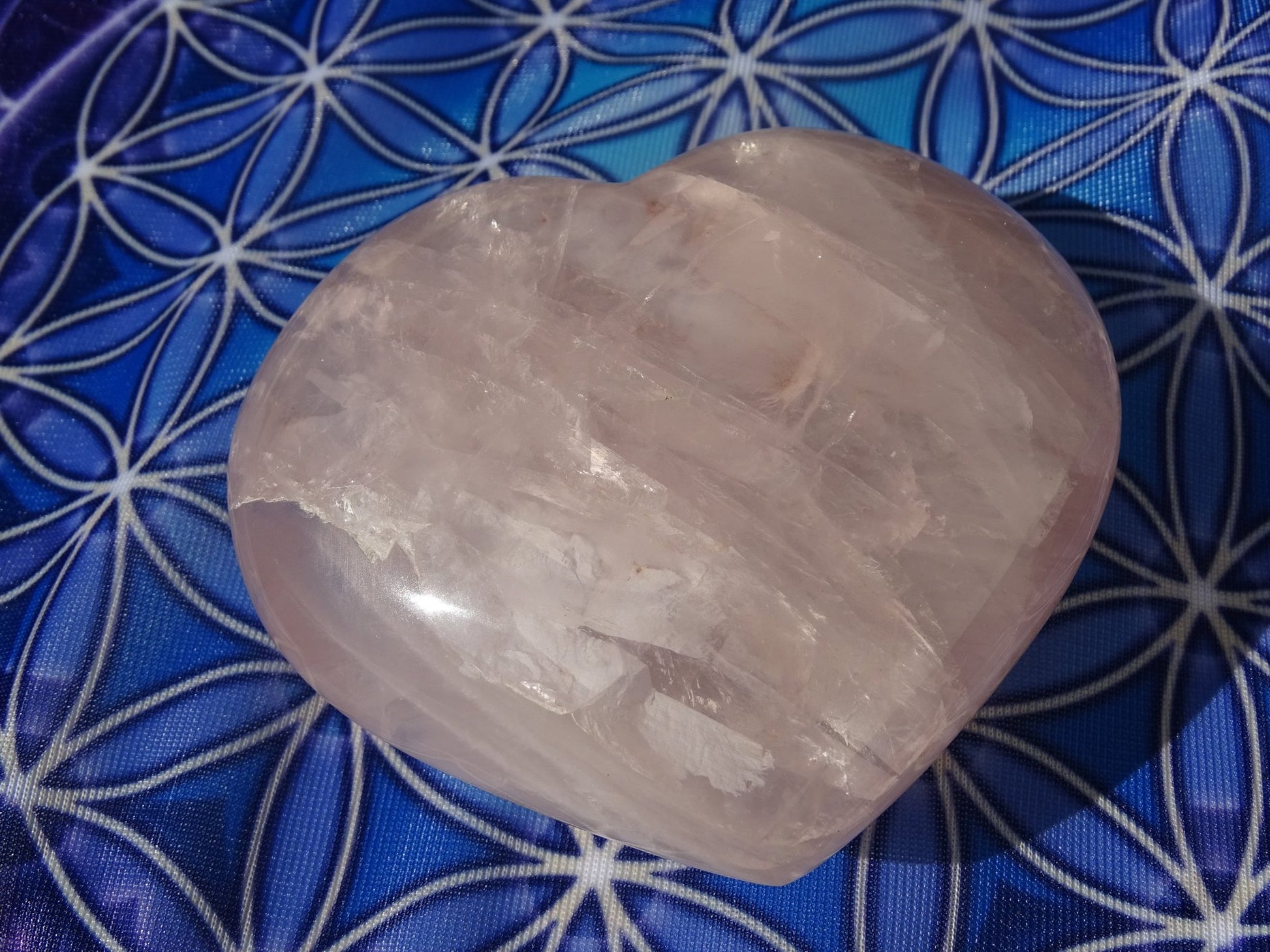 Quartz Rose Coeur - Cristaux - Colibri Minéraux et Bien-être