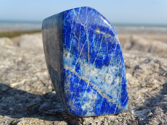 Lapis Lazuli Forme Libre - Pierres - Colibri Minéraux et Bien-être