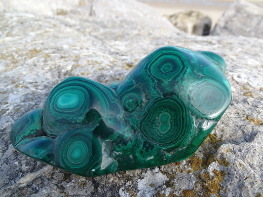 Malachite Forme Libre - Pierres - Colibri Minéraux et Bien-être