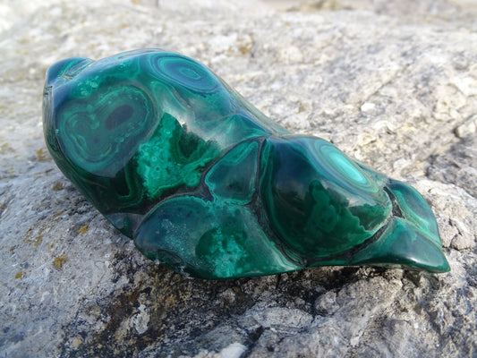 Malachite Forme Libre - Pierres - Colibri Minéraux et Bien-être