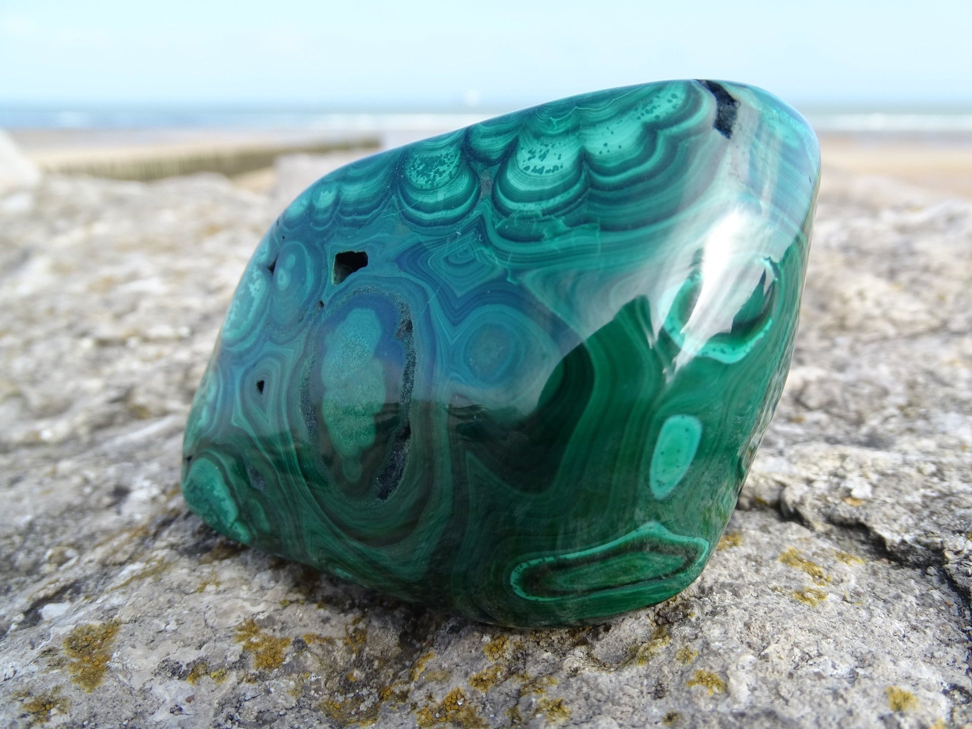 Malachite Forme Libre - Pierres - Colibri Minéraux et Bien-être