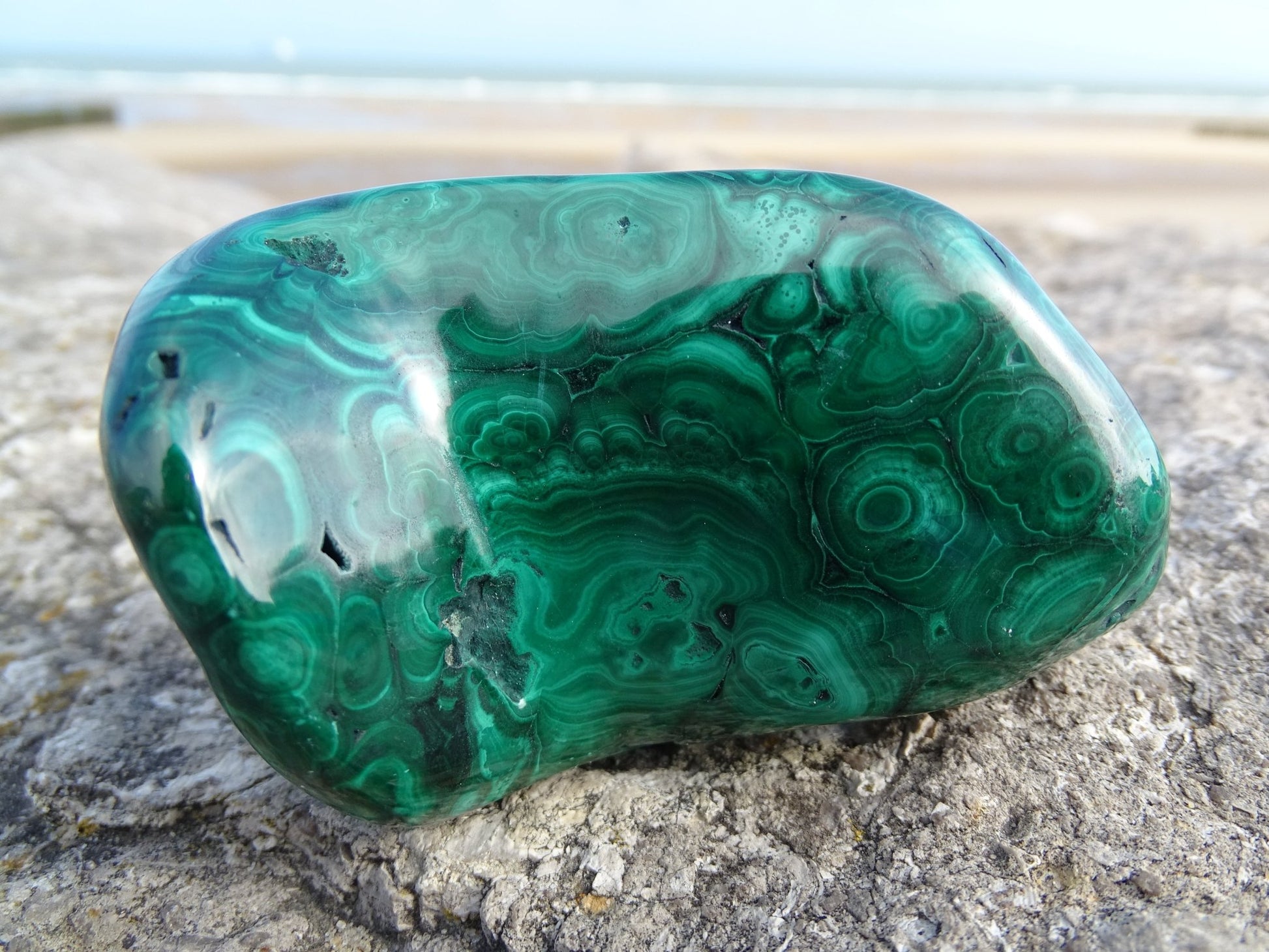 Malachite Forme Libre - Pierres - Colibri Minéraux et Bien-être