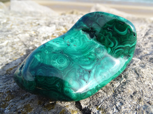 Malachite Forme Libre - Pierres - Colibri Minéraux et Bien-être