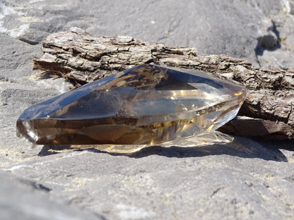 Quartz Fumé Facetté - Cristaux - Colibri Minéraux et Bien-être