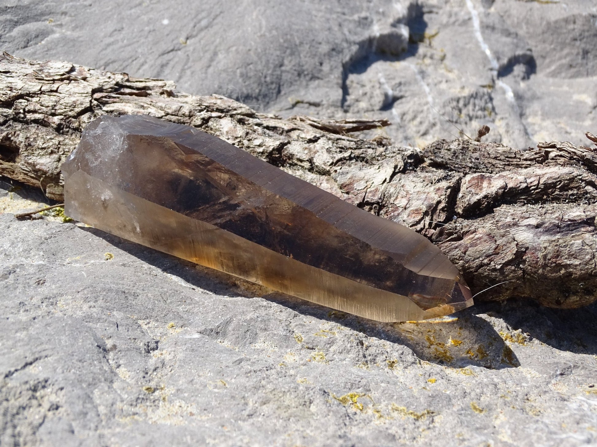 Quartz Fumé Lémurien - Pierres de soin - Colibri Minéraux et Bien-être