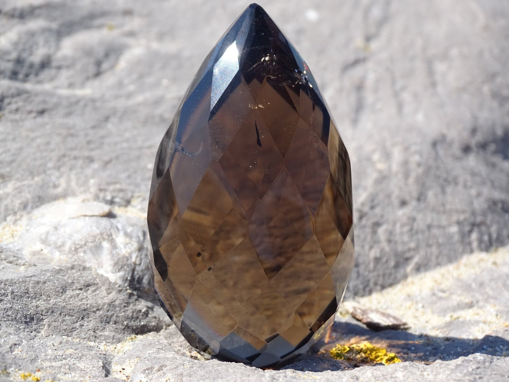 Quartz Fumé Facetté - Cristaux - Colibri Minéraux et Bien-être
