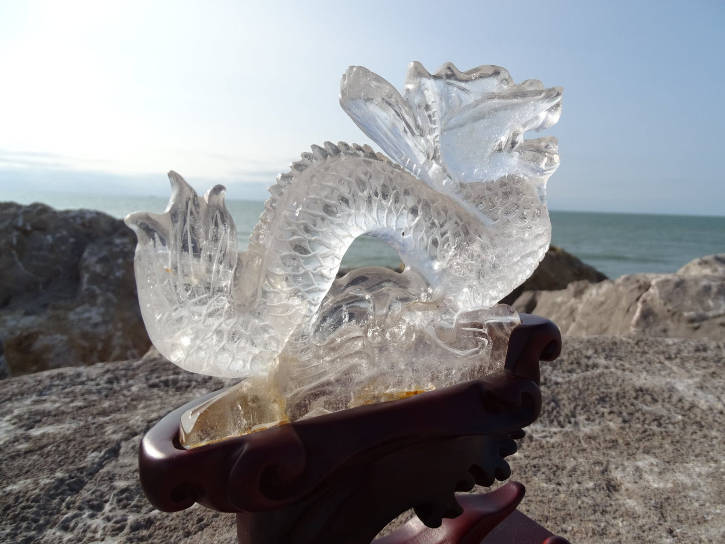 Sculpture Dragon Quartz Cristal de Roche - Cristaux - Colibri Minéraux et Bien-être
