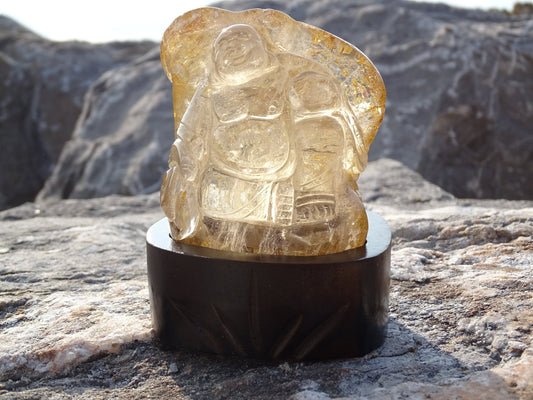Sculpture Bouddha Quartz Cristal de Roche - Cristaux - Colibri Minéraux et Bien-être