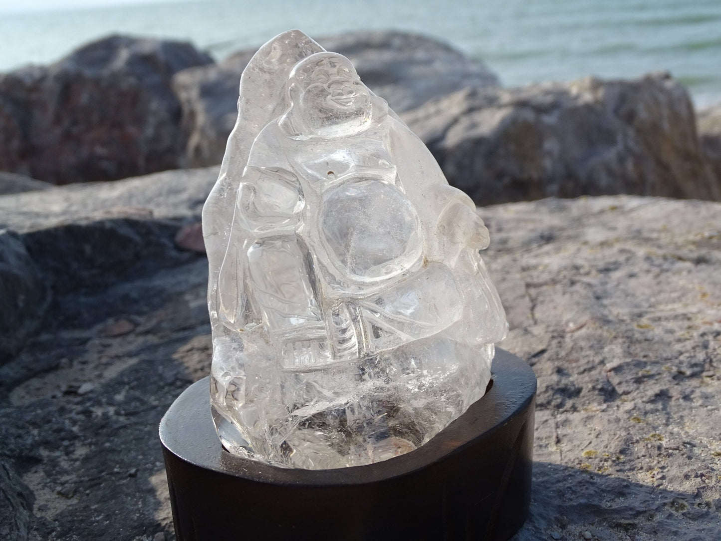 Sculpture Bouddha Quartz Cristal de Roche - Cristaux - Colibri Minéraux et Bien-être