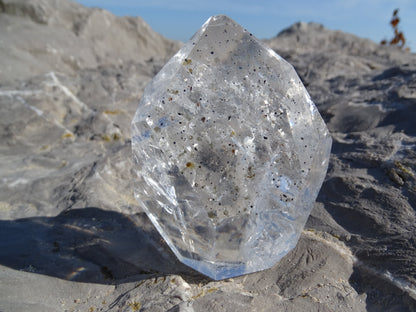 Quartz Cristal de Roche paillettes d'hématite