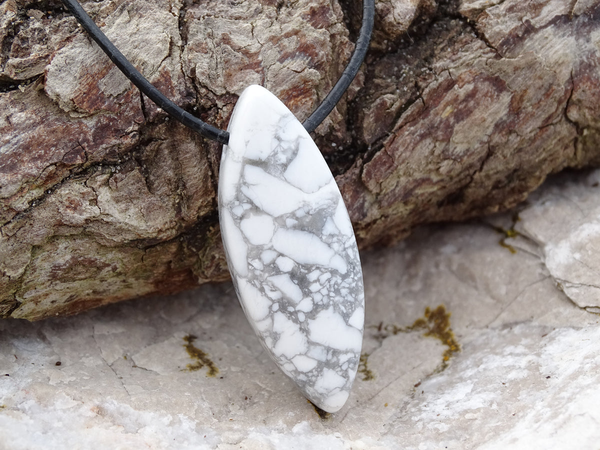 Pendentif Howlite