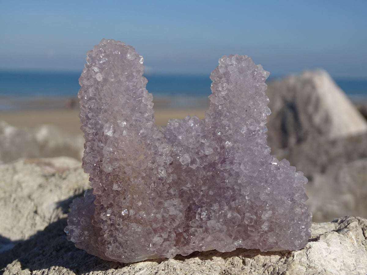 Améthyste sur Calcédoine Stalactite
