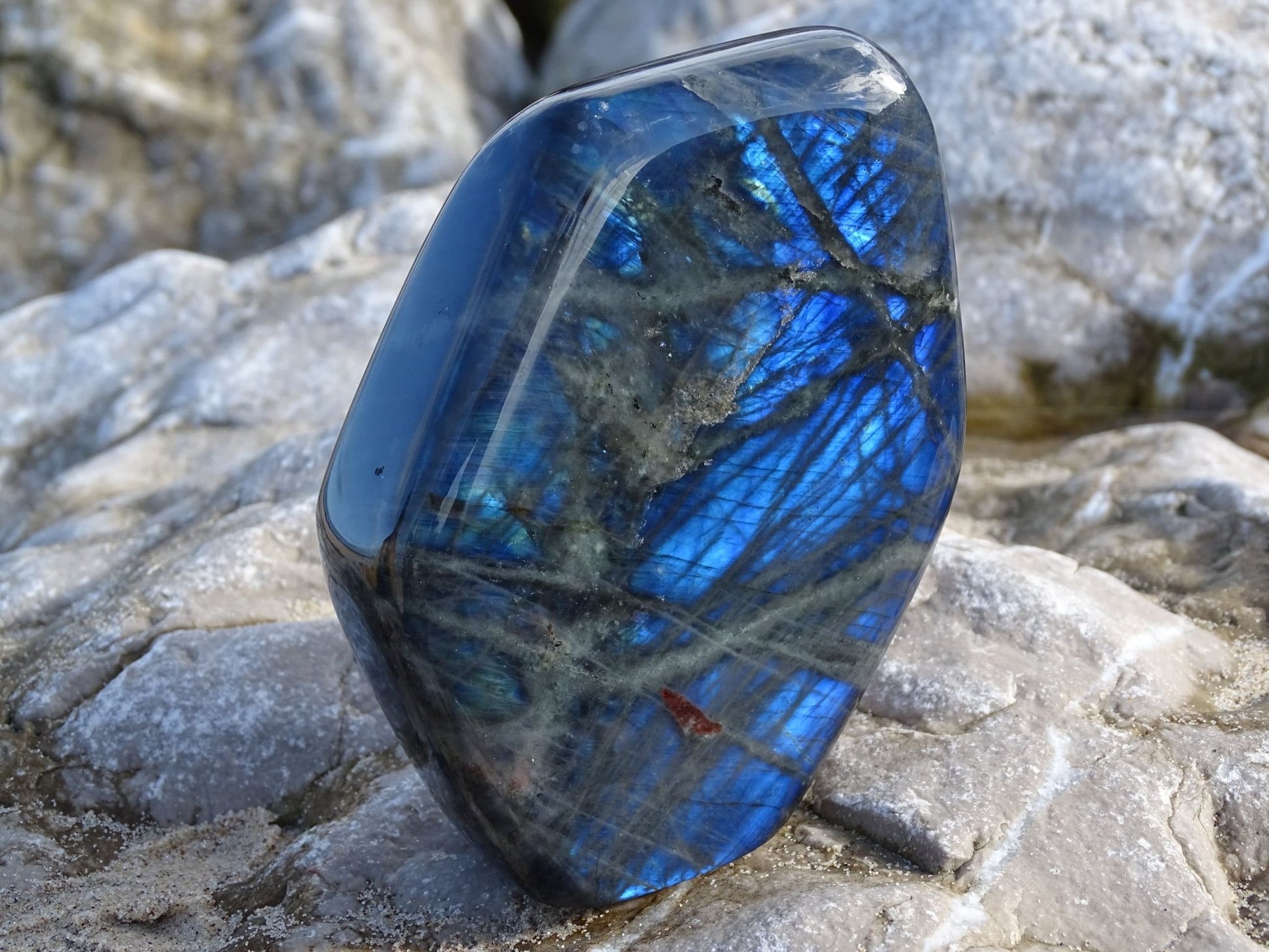 Labradorite Forme Libre - Pierres - Colibri Minéraux et Bien-être