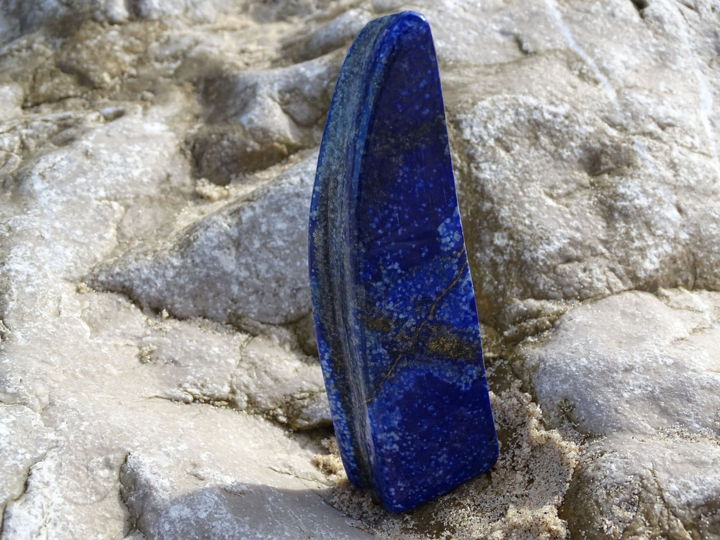 Lapis Lazuli Forme Libre - Pierres - Colibri Minéraux et Bien-être