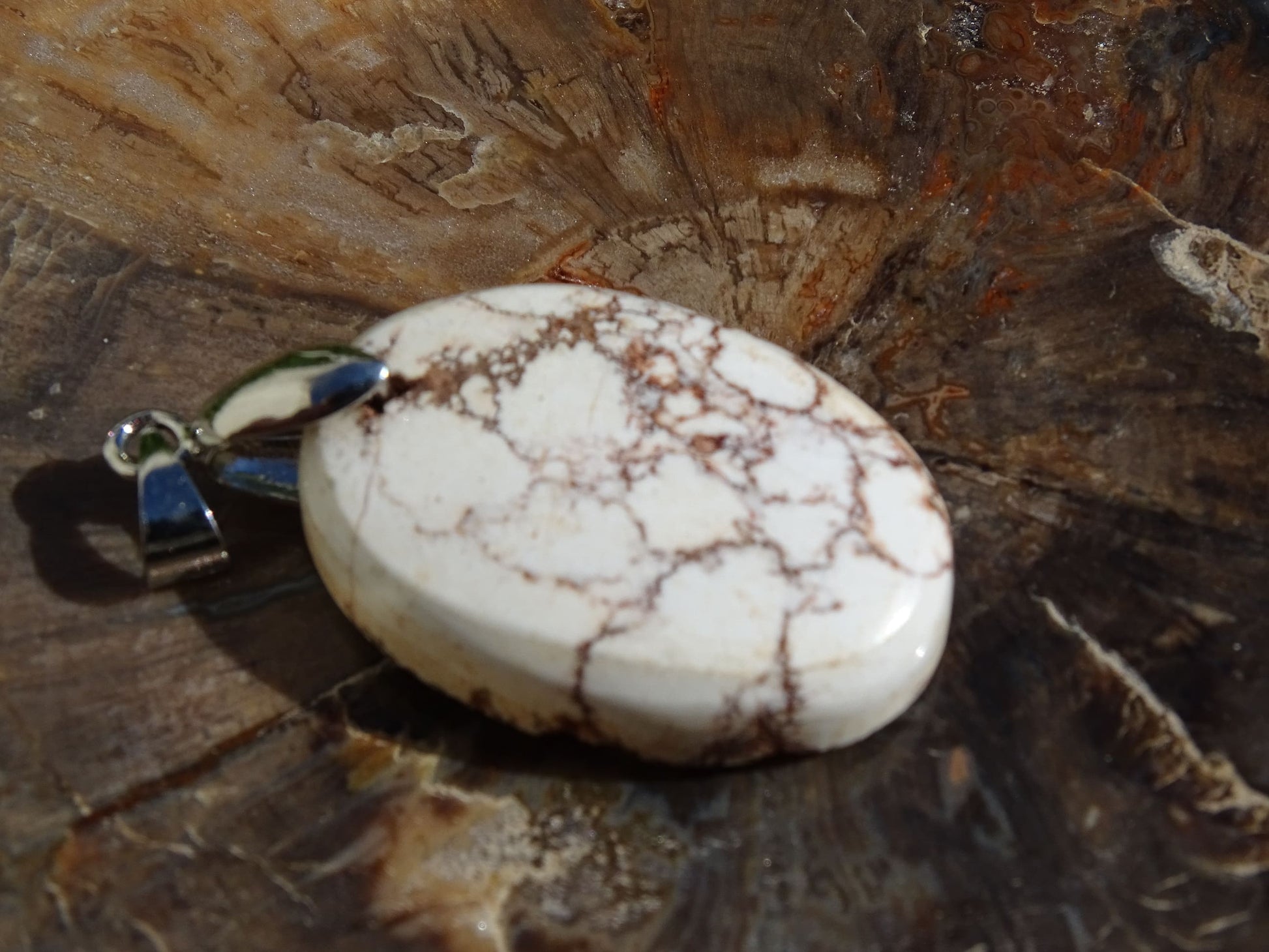 Pendentif Magnésite - Pendentifs - Colibri Minéraux et Bien-être