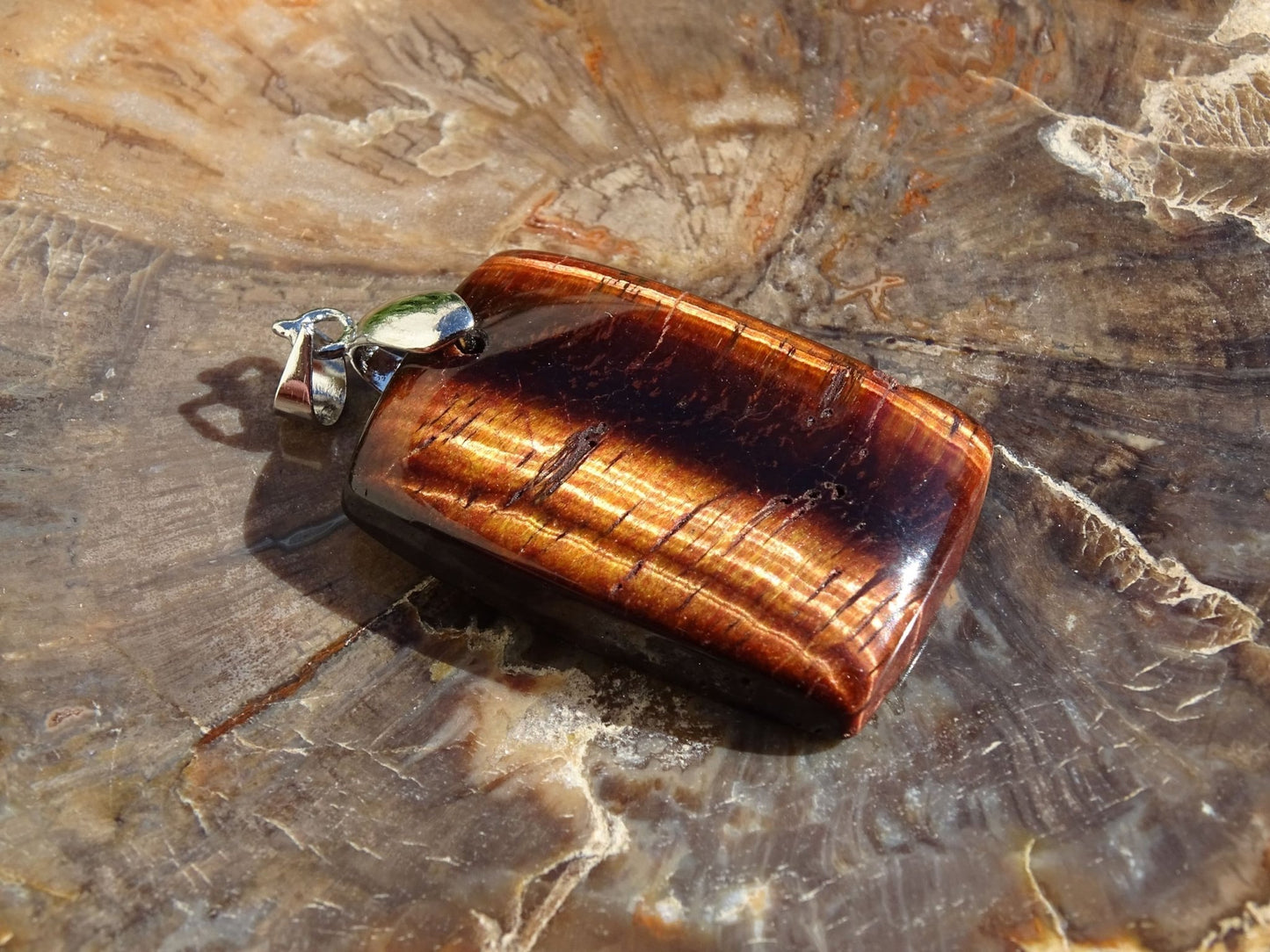Pendentif Oeil de Taureau - Pendentifs - Colibri Minéraux et Bien-être